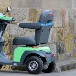 「シニアカーは生活を一変させる!?」高齢者でも安全に使用できますか?